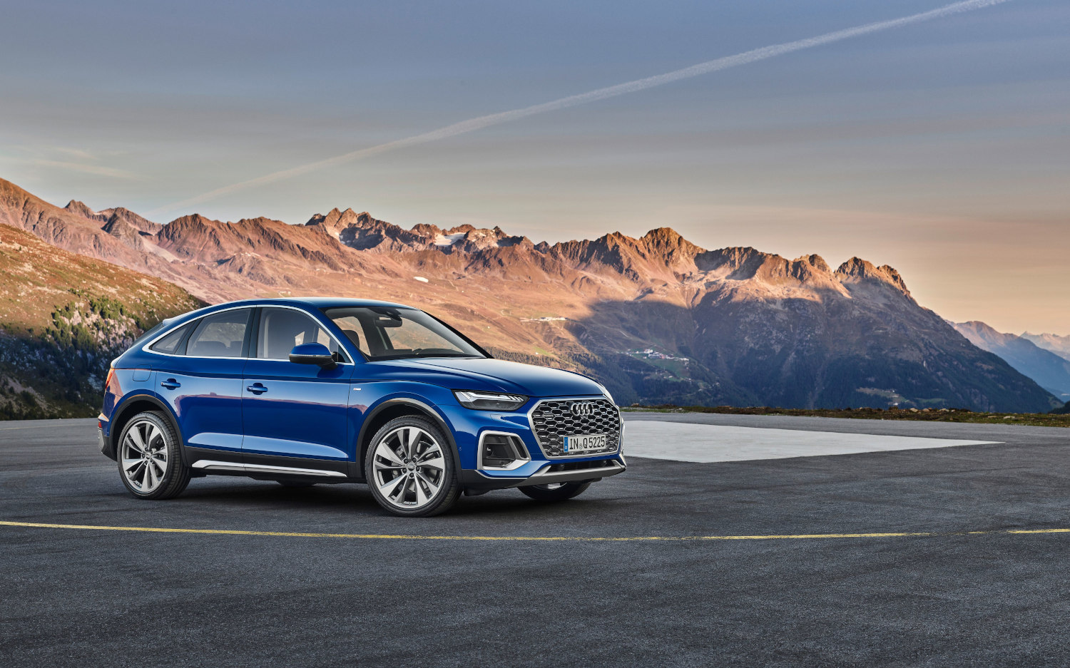 Audi Q5 Sportback Prestige Quattro 2021 SUV Drive